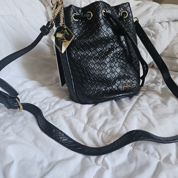 Tote&Carry Handbags - Black vegan leather bucket purse